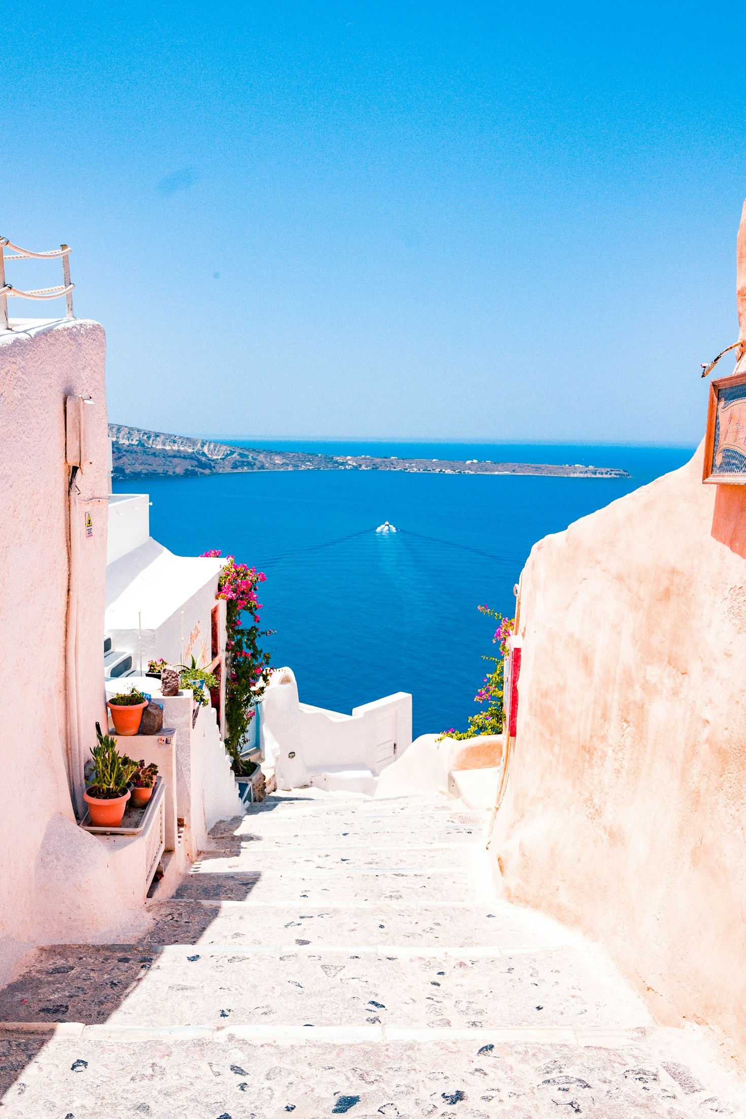 Discovering Local Culture Through Guided Trips